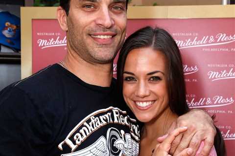 Johnathon Schaech 'Had to Explain' This Jana Kramer Wedding Photo to His Son