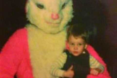 26 Creepy Easter Bunny Pictures: Scary &amp; Weird 3