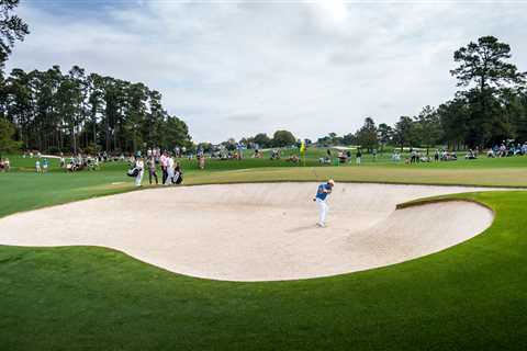Scenes from the First Rounds of the Masters