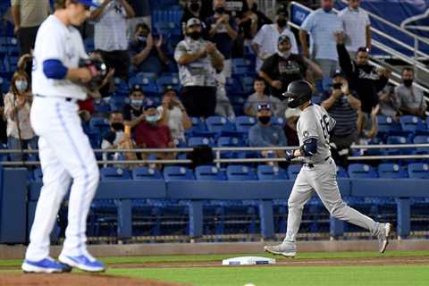 Kyle Higashioka Powers Yankees to Win Over Toronto