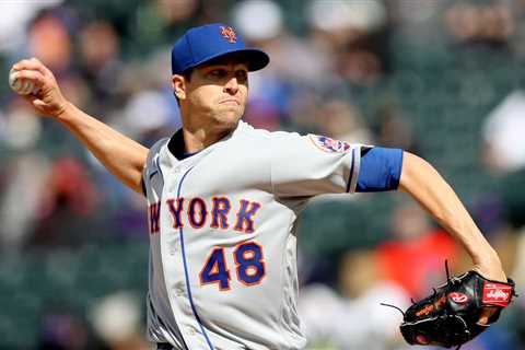 Jacob deGrom Fans Nine in a Row as Mets Beat Rockies