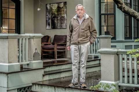 Swiss Billionaire Quietly Becomes Influential Force Among Democrats
