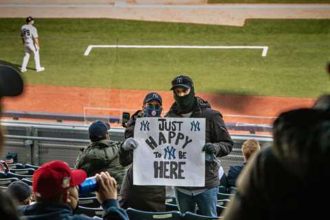 N.Y.’s governor outlines new seating rules for vaccinated baseball fans, and says Broadway will..