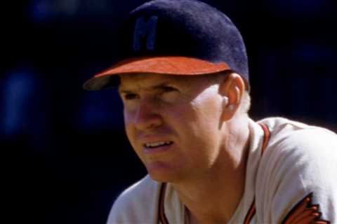 Del Crandall, All-Star Catcher With Champion Braves, Dies at 91