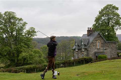 A Curious Golfer, a Lawn Mower and a Thousand Hours in Lockdown