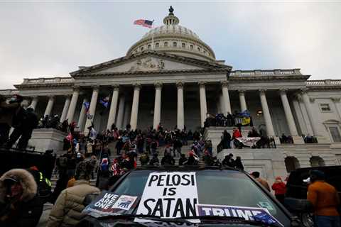 Illinois men charged in US Capitol breach asked cop for directions to the bathroom, feds say