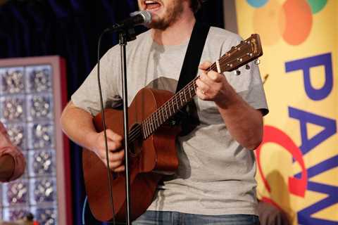 Chris Pratt's Fake Parks &amp; Recreation Band Mouse Rat Releasing Real Album