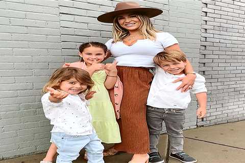Jessie James Decker: Leg Workouts Give Me ‘Power’ to Keep Up With Kids