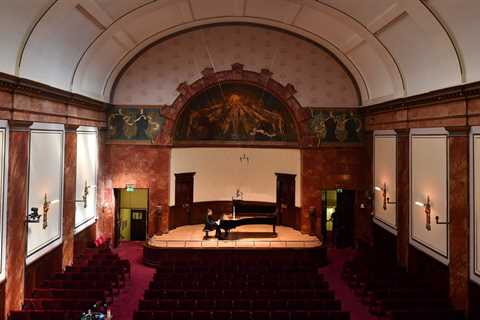 A Beloved London Concert Hall Grows Bold as It Turns 120