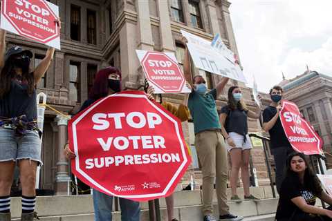 Texas Democrats Stymie G.O.P. Voting Bill, for Now