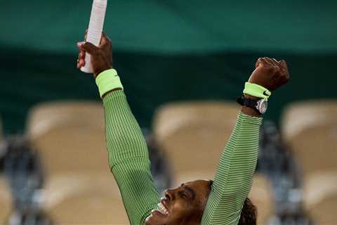 Serena Williams Wins in the First Round at the French Open
