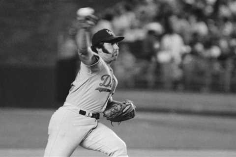 Mike Marshall, 78, First Relief Pitcher to Win Cy Young Award, Dies