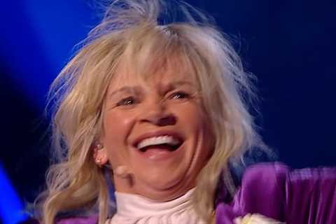 The Masked Dancer UK: Zoe Ball told off behind the scenes over huge rule break