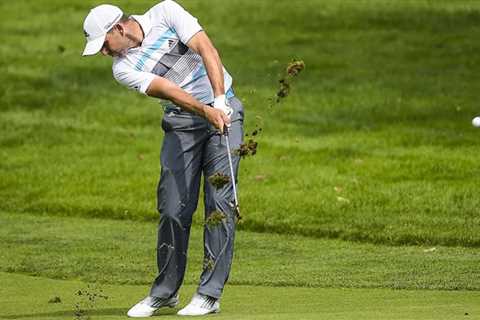 Relaxed Wrists in the Golf Swing