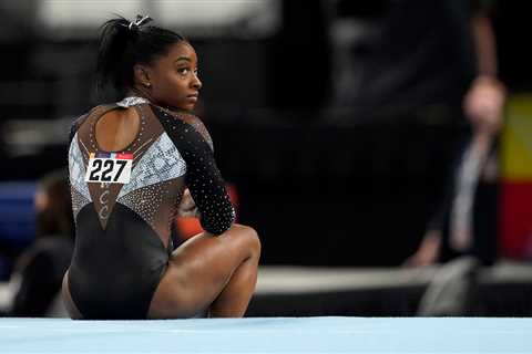 Simone Biles Makes Another U.S. Championship Look Easy
