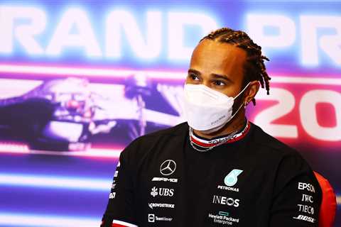 Lewis Hamilton Gives Encouragement to Naomi Osaka