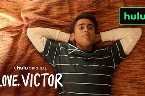 Victor Leaves a Message for Simon | Love, Victor