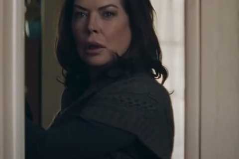 Lara Flynn Boyle Opens Up About Paparazzi and 'Bad Publicity' In Rare Interview