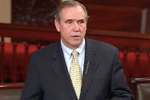 Dems introduce Abolition amendment to scrap Constitution's 'slavery clause'
