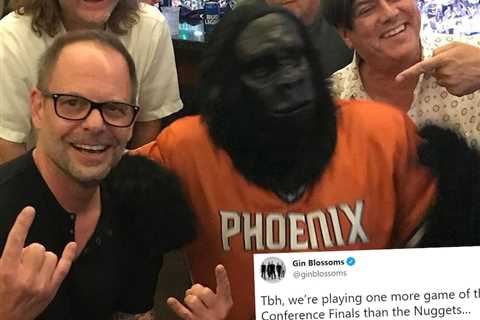 Gin Blossoms Dunk On Troll Who Slammed Band For Performing at NBA Western Finals