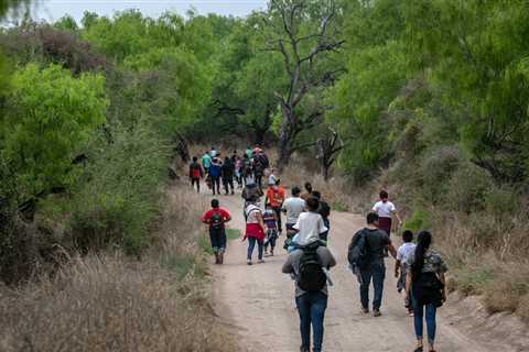 Biden Officials Consider Phasing Out Rule That Blocked Migrants During Pandemic