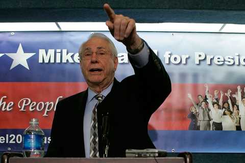 Mike Gravel, Unconventional Two-Term Alaska Senator, Dies at 91