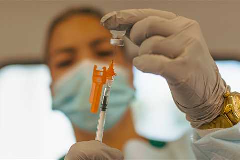 Pfizer and Moderna Vaccines Are Likely to Produce Long-Lasting Immunity, Study Suggests
