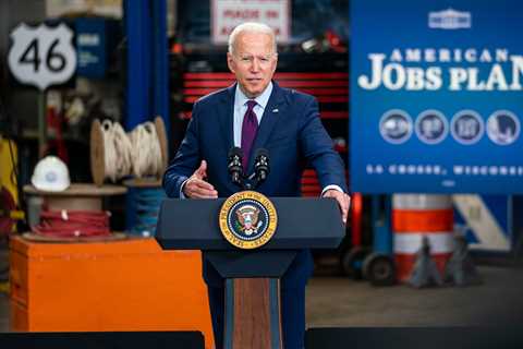 Biden Kicks Off Sales Tour to Salvage Bipartisan Infrastructure Deal