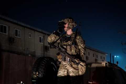 U.S. Leaves Largest Afghan Base as Full Withdrawal Nears