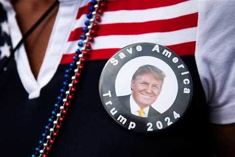 Legal Threats Hover Over Trump as He Hints at a 2024 Bid