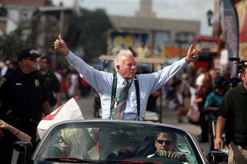 Edwin Edwards, Flamboyant Louisiana Governor, Is Dead at 93