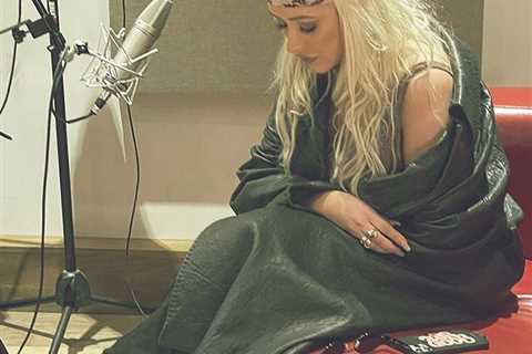 Christina Aguilera Teases 'Two Different Feels' for New Albums, Song About Father (Exclusive)