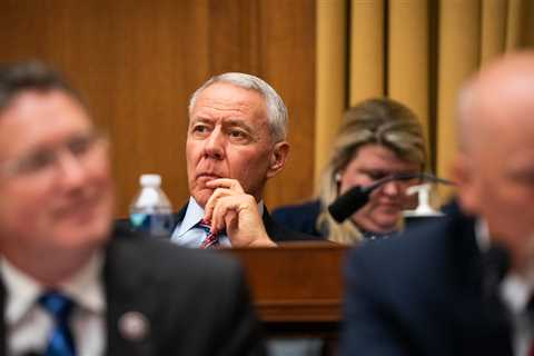 G.O.P. Lawmakers Question Amazon’s Connections on Pentagon Contract