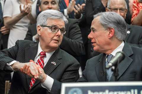 In Texas, Top Two Republicans Steer Ship of State Hard to the Right