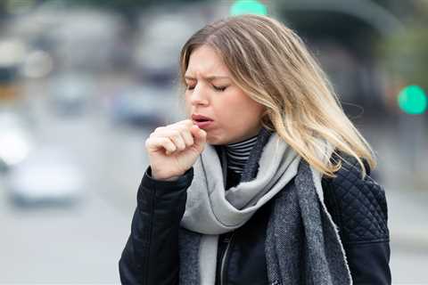 What are the symptoms of RSV as cases rise in the UK?
