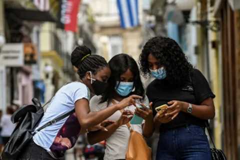 Can the US 'restore' internet to Cuba?
