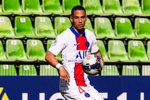 Arsenal make approach for Paris Saint-Germain and Germany defender Thilo Kehrer