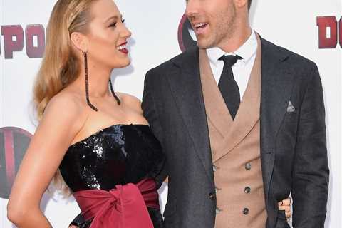 Ryan Reynolds Opens Up About Pursuing Blake Lively: 'I Was Just Begging Her to Sleep with Me'
