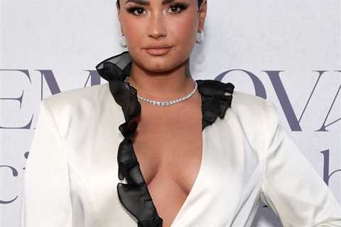 Demi Lovato Celebrates 'Random Burst of Body Confidence' After Filming First Sex Scene