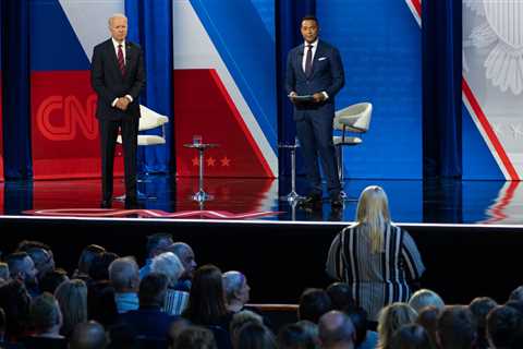 Biden predicts F.D.A. will give final approval to a Covid vaccine by the fall.