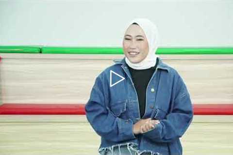 Dare to Improve Your Capability through Social Media | Salma Nabilah | TEDxUNJ