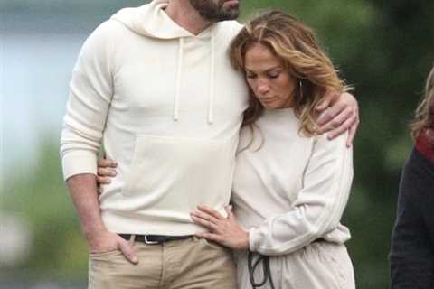 Jennifer Lopez and Ben Affleck Make It Instagram Official ... on Leah Remini's Page