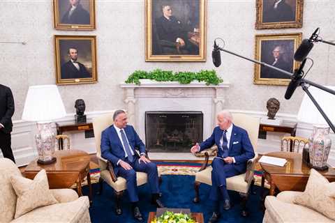 Biden Takes Two Paths to Wind Down Iraq and Afghan Wars