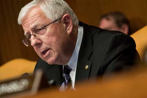 Michael Enzi, Long-Serving U.S. Senator From Wyoming, Dies at 77