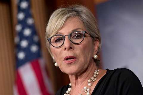 Former U.S. Senator Barbara Boxer robbed, assaulted in Oakland.