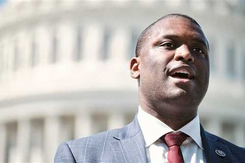 L.G.B.T.Q. Elected Officials in U.S. Number Nearly 1,000, Rising Fast