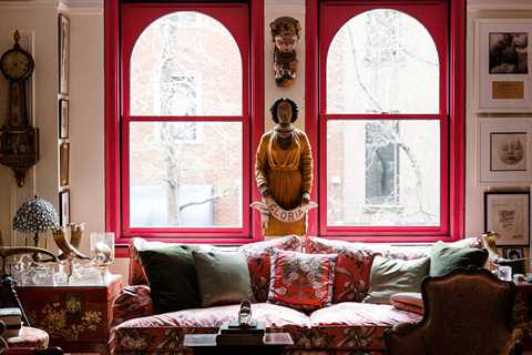 Gloria Vanderbilt’s Beekman Place Apartment Is for Sale