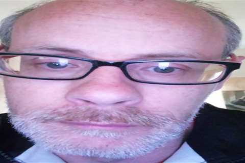 Paedophile marched down street in handcuffs after talking to ‘schoolgirl’