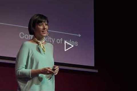 How simplicity leads to universality | Gemma De las Cuevas | TEDxFHKufstein