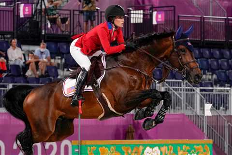 Jessica Springsteen wins a silver medal with the U.S. show jumping team.
